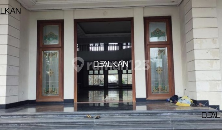 For Sale Rumah Hook Mewah Ala Sultan, Premium di Surabaya Timur For Sale Rumah Hook Mewah Ala Sultan, Premium di Surabaya Timur