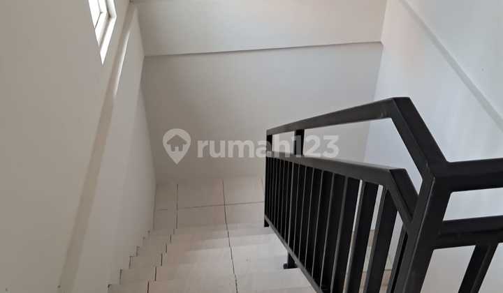 House, 2 Floors Veteran Yogyakarta Fully Furnished Suitable for Boarding House Business, etc.