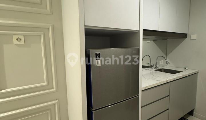 1 BR Belleview Minimalis Apartment Full Furnish City View 2