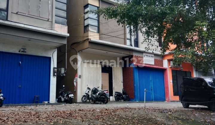 3-Story Ruko for Rent, Ready for Occupancy and Business in Jagakarsa