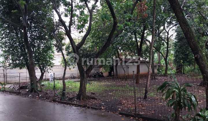 Jual Tanah Belakang Raffles Hills Cibubur Harga Murah