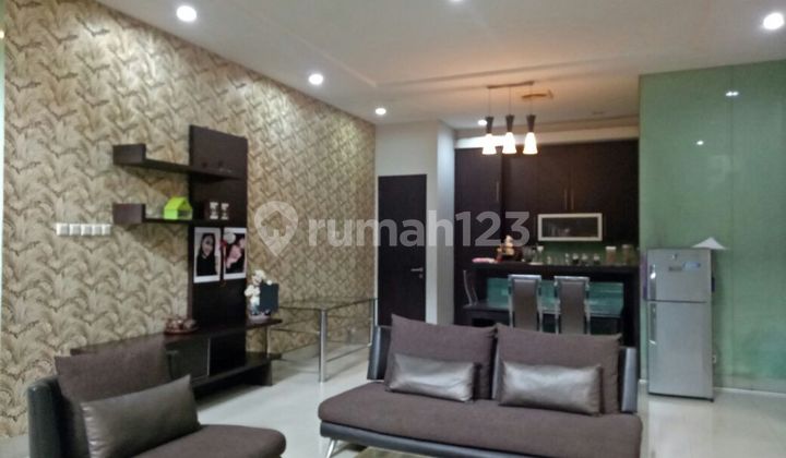 Beautiful Minimalist House Raffles Hills Cibubur Negotiable Price Good House SHM in Cibubur 2