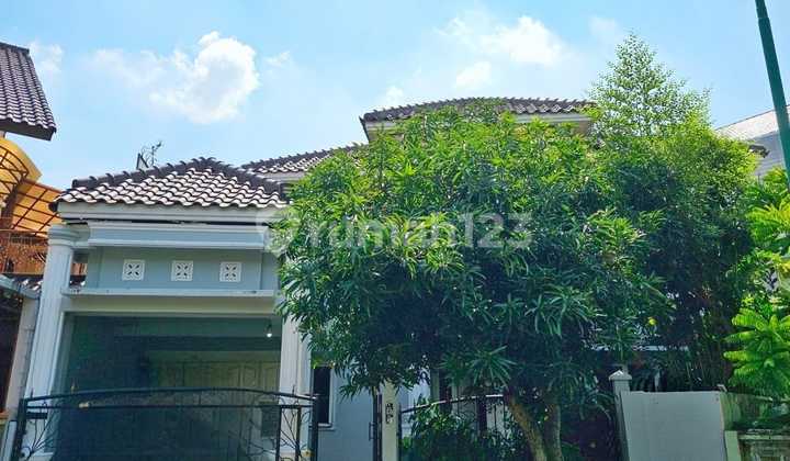Dijual Cepat Rumah Raffles Hills Cibubur Tanah Luas Rumah Bagus SHM di Cibubur
