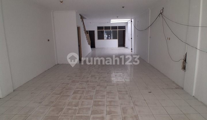 For Rent Shop House on Pluit Raya Selatan Facing the Road