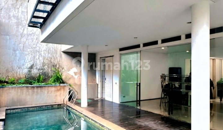 Siap Huni, Rumah Cantik, 3 Lantai, SHM, Dekat Sekolah Internasional, Dekat Akses Tol