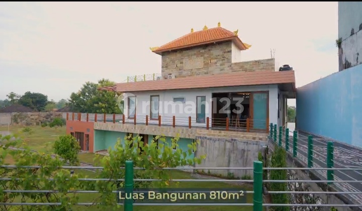 Villa Jimbaran Badung with Extensive Land