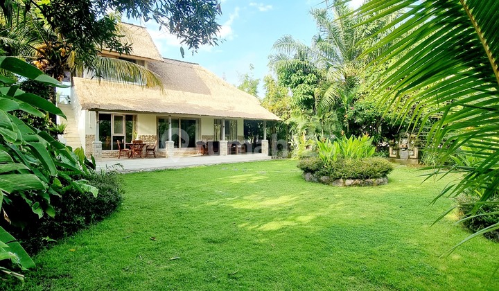 3 Bedroom Villa Singapadu Gianyar Complete Facilities