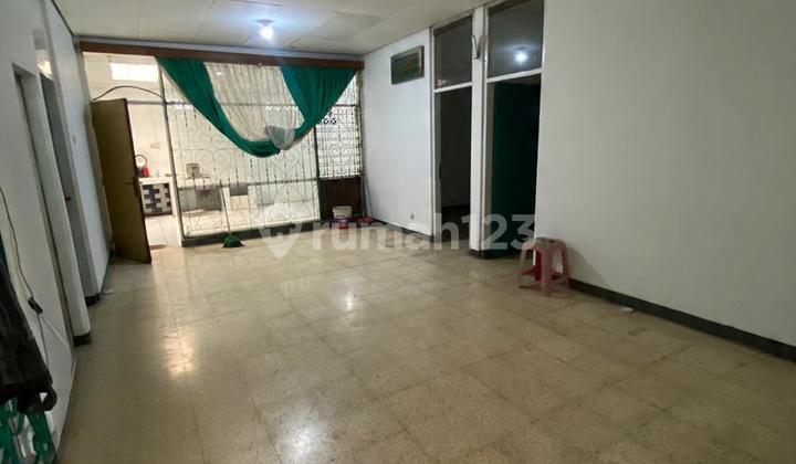 Safe & Comfortable Home Sumbersari