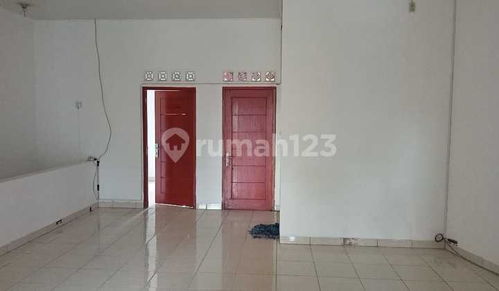 For Rent Strategic Shop House on Trs Jl Jakarta Antapani 2