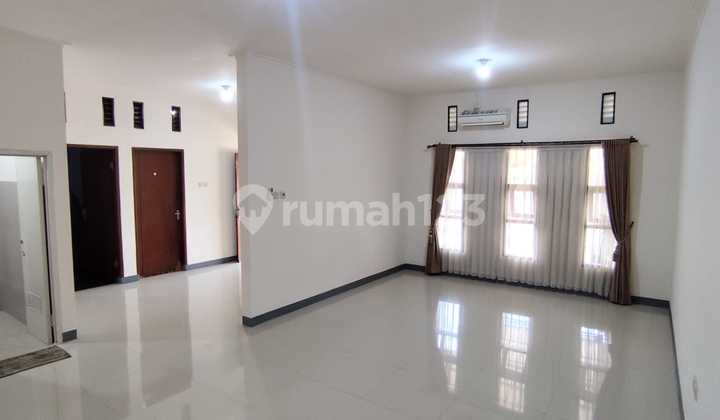 Dijual Rumah Siap Huni di Taman Kopo Ketapang Bandung