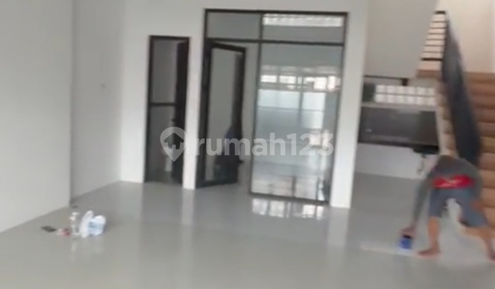 Strategic Wing Bkr Shop House Ready to Use 2