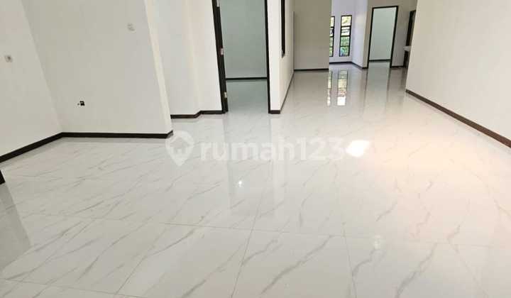 Nice House in Sumbersari