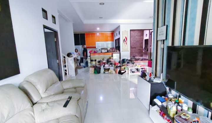 For Sale, Ready-to-Occupy House in Taman Kopo Ketapang, Bandung 2