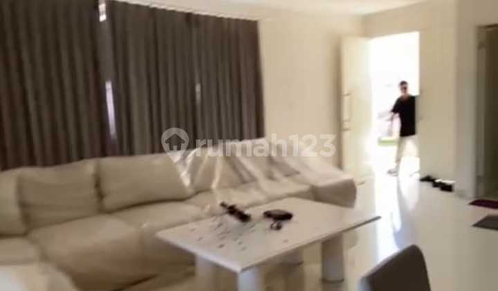 Dijual Rumah Mewah di Podomoro Bandung Dijual Rumah Mewah di Podomoro Bandung