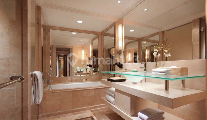 Sell the Best and Most Luxurious 5-Star Hotel in Central Jakarta, Budaran Hi Sell the Best and Most Luxurious 5-Star Hotel in Central Jakarta, Budaran Hi