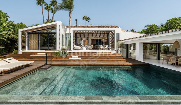 Only 36.8 Million for a 1,600 M2 Golf View Lot at Golf Corner, PIK 2 in Permata Golf Residence 1