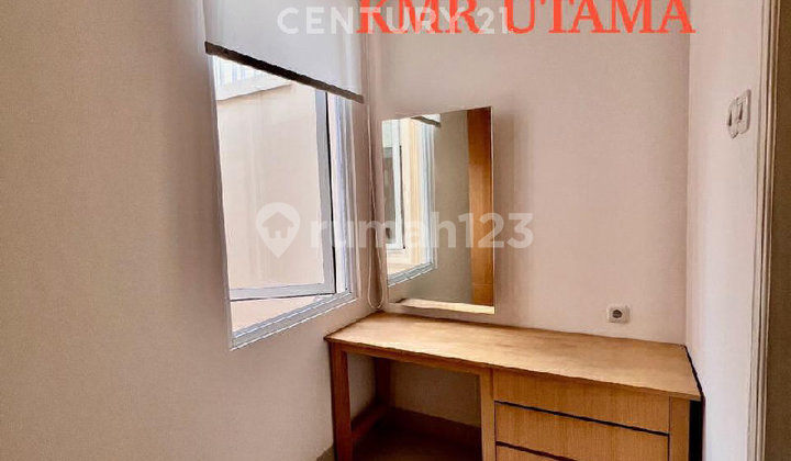 House in Casa Goya Within the Housing Complex in Kemanggisan 2