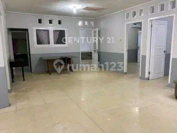 Rumah Disewakan, Area Tenang, Asri dan Aman, Kayu Putih, Jaktim 2