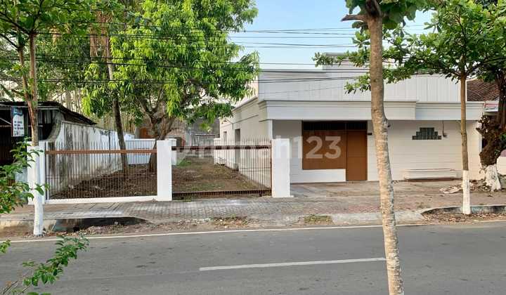 Rumah dan Ex Pabrik Murah Tengah Kota, Hitung Tanah. SHM