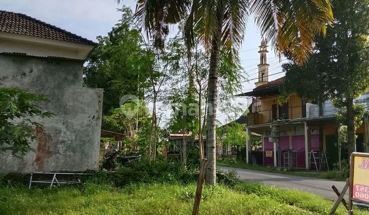 Land by the Road Near Soebandi Hospital, Health Department