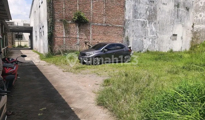 Land on Belitung Street, Jember Campus Area, Ideal for Building a Boarding House