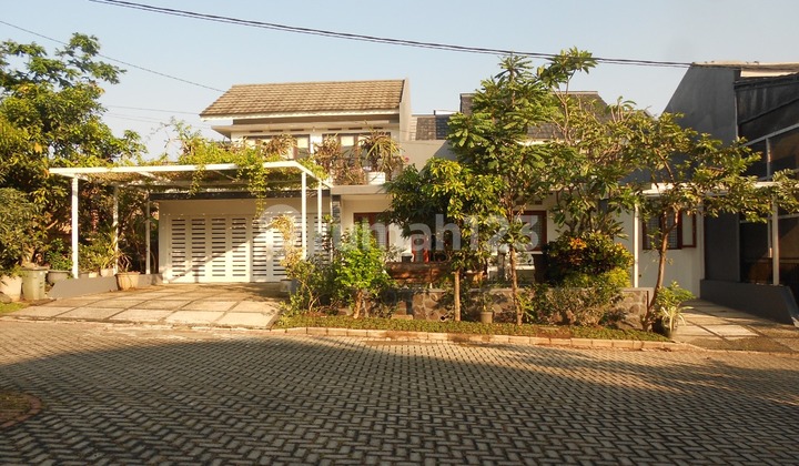 Selling a Villa-Style House at Bukit Nirwana Residence Bogor Selling a Villa-Style House at Bukit Nirwana Residence Bogor