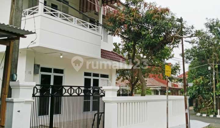 Sell Beautiful House Ready to Live Hook Taman Cimanggu 2