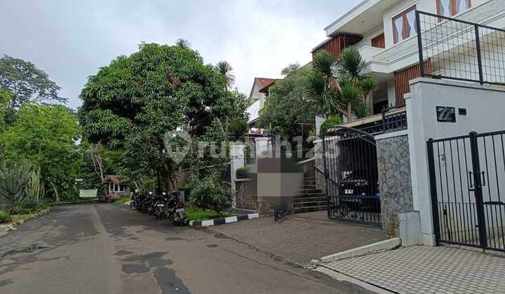 For Sale Beautiful Ready-to-Live Villa Duta Bogor 2
