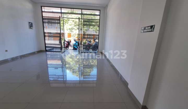 Affordable Strategic Shop House in Umalas Near Canggu & Seminyak Affordable Strategic Shop House in Umalas Near Canggu & Seminyak