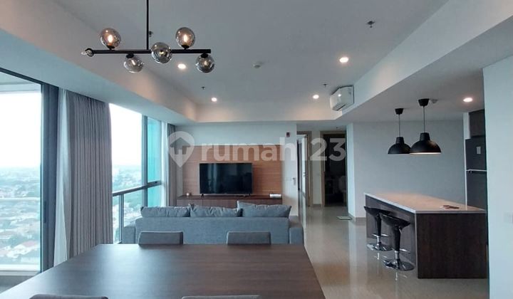 For Rent Apartment Hillcrest House Type 4 Bedroom Lippo Karawaci Tangerang 1