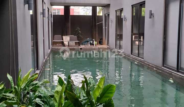 For Sale Kost Elite dengan Swimming Pool Lippo Karawaci Tangerang