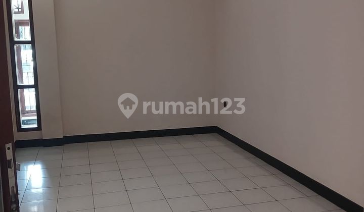 For Rent 2-Story House in Antapani 2