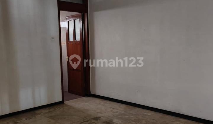 Rumah Siap Sewa dan Jual Dekat Pasar Cihapit Sayap Riau Bandung 2