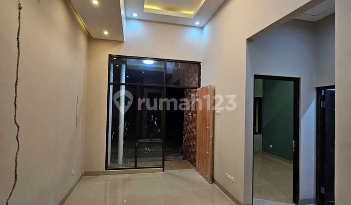 Rumah Mewah 2 Lantai Siap Huni Rumah Mewah 2 Lantai Siap Huni