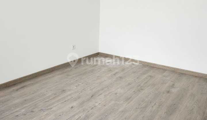 Dijual Rugi Rumah Cantik di Maison De Wisteria, Cakung, Jakarta Timur, 028 2