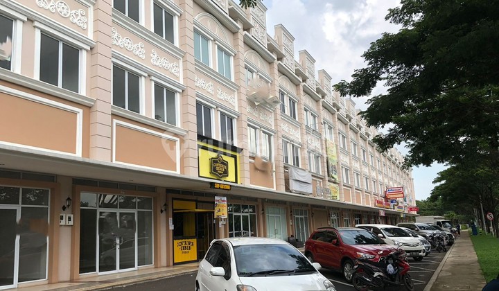 Sewa Ruko The Walk 3 Lantai Siap Usaha Harga Nego! Cakung, Jakarta Timur, 035