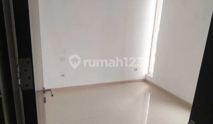 Ruko Savoy Ready to Use, 6x15 Wide, Strategic Location, Cakung, East Jakarta, 028 2