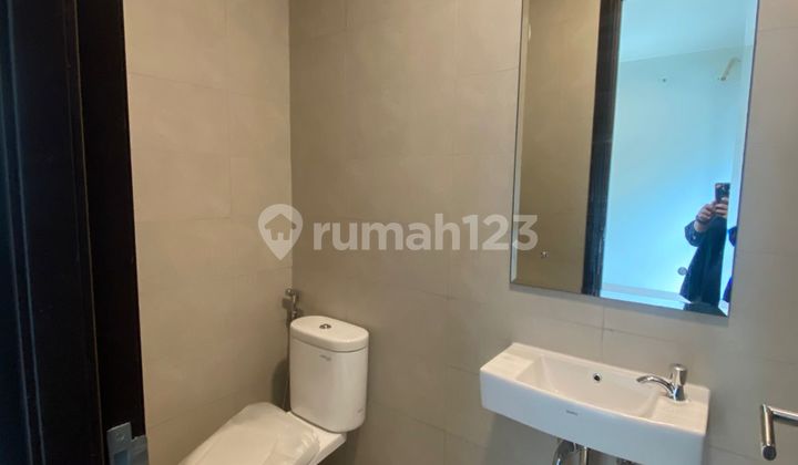 Affordable Rent for Deluxe Type House in Regia Cluster, Summarecon Crown Gading, Bekasi, 018 2