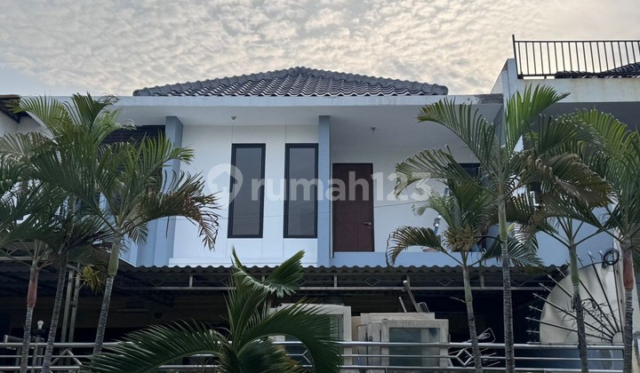 For Quick Sale: Move-in Ready Modern House in Metland Menteng, Cakung, 026