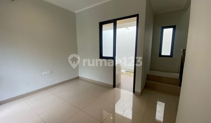 Affordable Rent for Deluxe Type House in Regia Cluster, Summarecon Crown Gading, Bekasi, 018 Affordable Rent for Deluxe Type House in Regia Cluster, Summarecon Crown Gading, Bekasi, 018