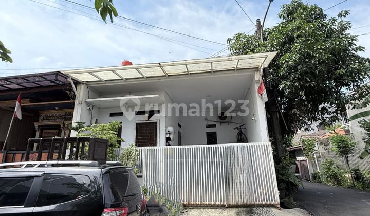 Disewakan Rumah 2 Lantai 3 KT Perumahan Green Garden, Cilincin, Jakarta Utara, 029