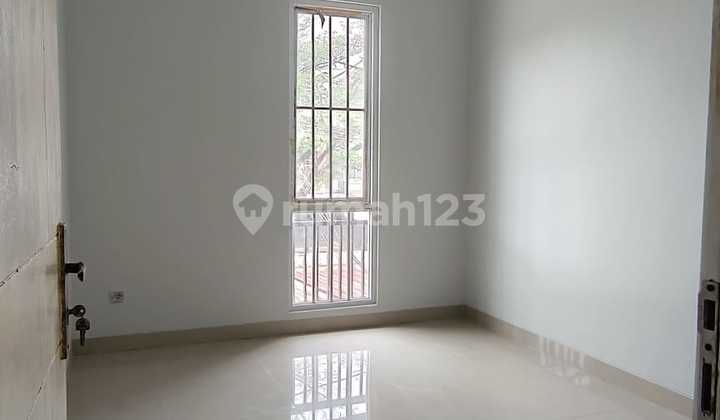 Dijual Rumah Asri Panjibuwono City Bekasi 2