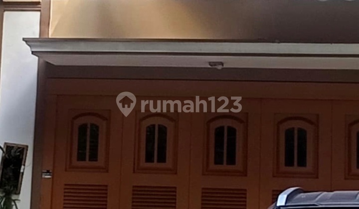 Rumah Mewah 2 Lantai Luas Tanah 656 M2 Menteng Jakarta Pusat 2