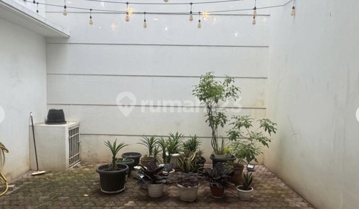 2-Story House with 237 M2 Land Area in Kalibata Pancoran, South Jakarta 2