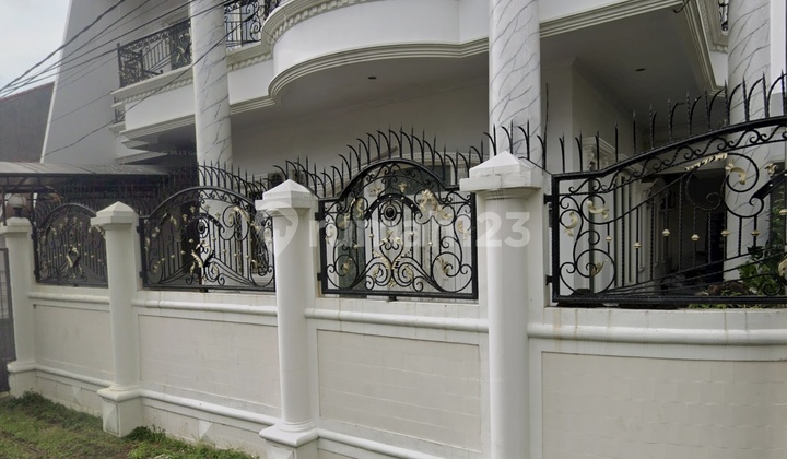 Rumah Mewah 2 Lantai Luas Tanah 270 M2 di Kalideres Jakarta Barat 2