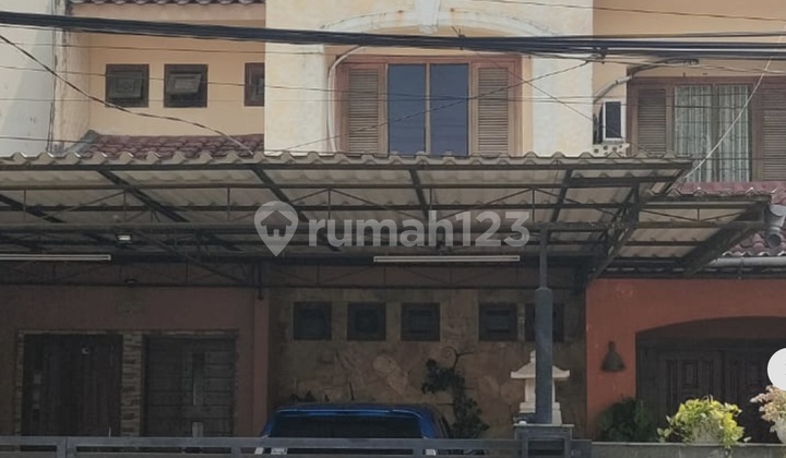 Rumah 2 Lantai Luas Tanah 300 M2 di Limo Depok Rumah 2 Lantai Luas Tanah 300 M2 di Limo Depok