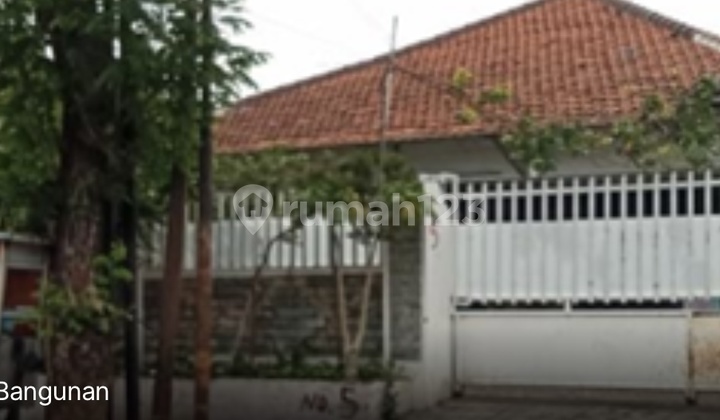 House in a Strategic Location Tebet, South Jakarta