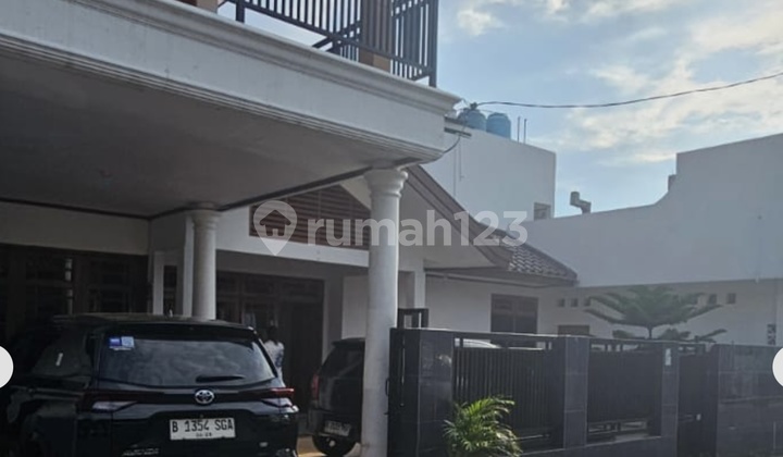 2-Story House Land Area 299M2 Petukangan South, South Jakarta 2