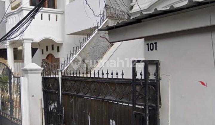 2-Story House, Land Area 261 M2 in Kwitang Senen, Central Jakarta 2