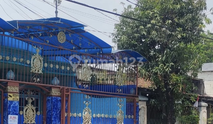 1-Story House with 198M2 Land Area in Koja, North Jakarta 2